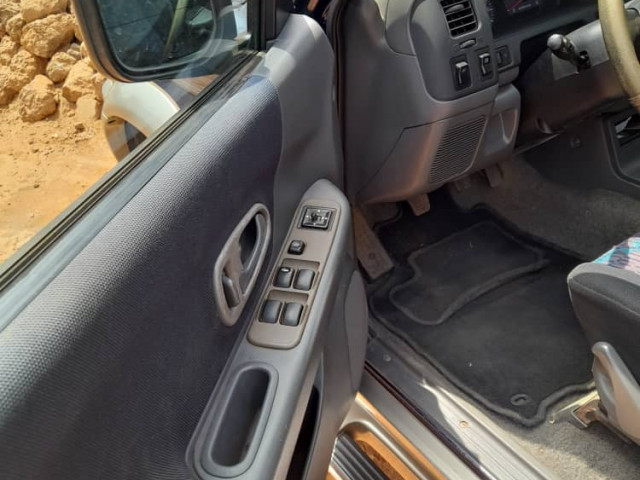 Mitsubishi Pajero, Carros, Bissau