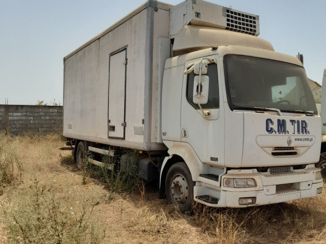 Renault Midlum, Camiões - Autocarros, Bissau