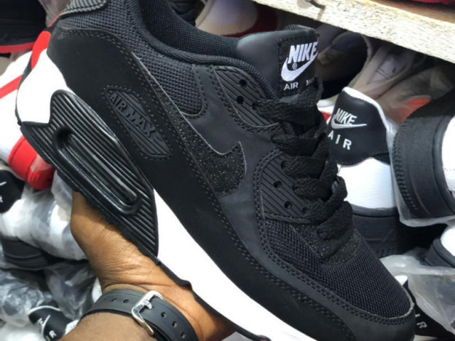 Diferentes Calçado Nike Air Max, Calçado, Bissau