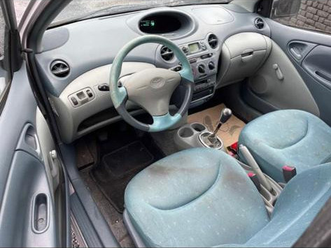 Toyota Yaris, Carros, Bissau