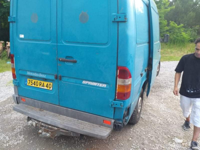 Mercedes-Benz Sprinter, Camiões - Autocarros, Bissau