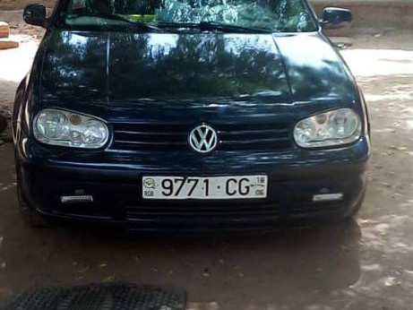 Volkswagen Golf, Carros, Bissau