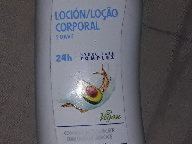 Pomada cien, Perfumes - Cosméticos, Bissau