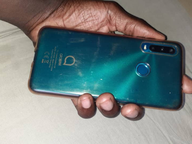 Alcatel 5030D, Telemóveis, Bissau