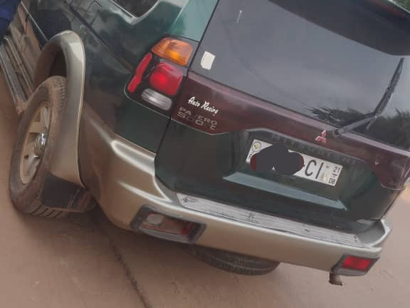 Différents Mitsubishi Pajero, Carros, Bissau