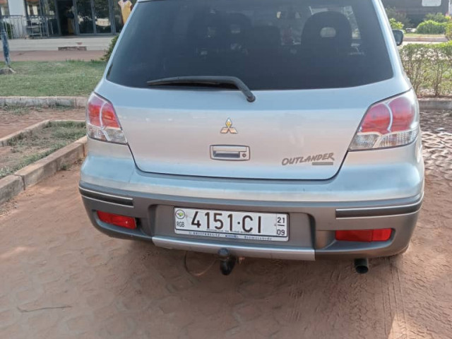 Mitsubishi Outlander, Carros, Bissau
