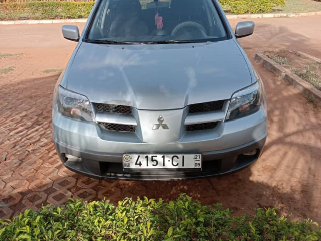 Mitsubishi Outlander, Carros, Bissau