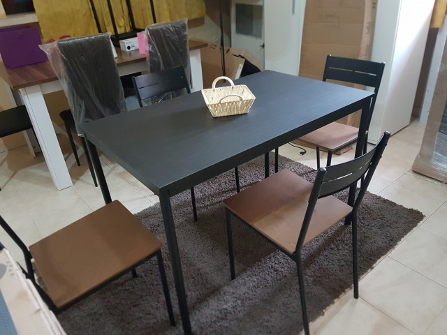 Mesa de jantar, Mesas - Cadeiras, Bissau