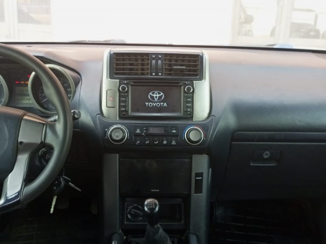 Land Cruiser Prado, Carros, Bissau