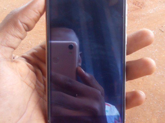 Tecno Pop 2, Telemóveis, Bissau