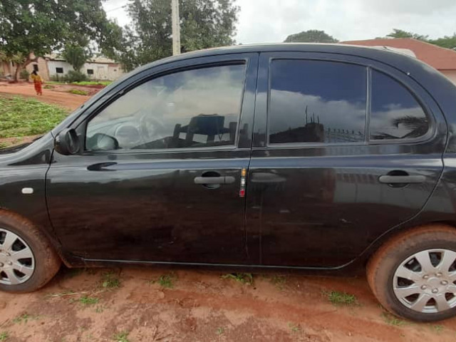 Nissan Micra, Carros, Bissau