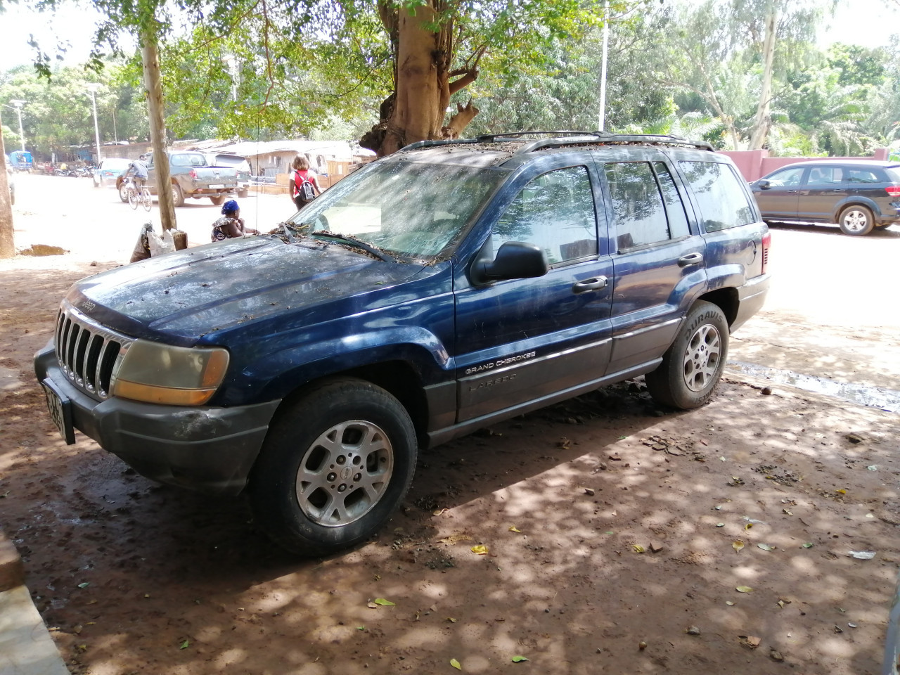 Jeep Grand Cherokee, Carros, Bissau