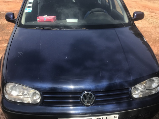 Volkswagen Golf, Carros, Bissau