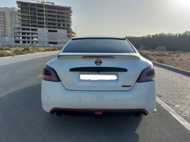 Nissan Maxima, Carros, Bissau