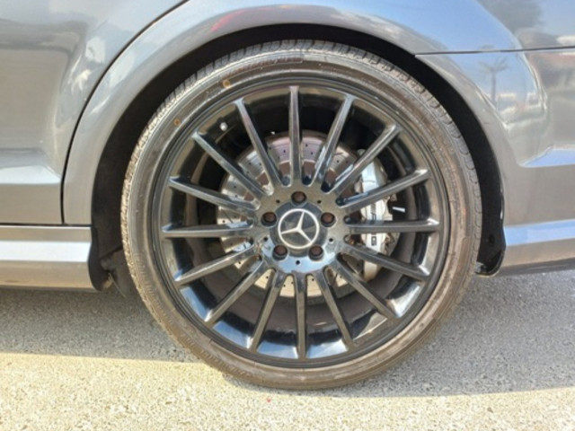 Mercedes-Benz C-Class, Carros, Bissau