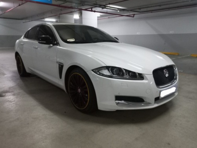 Jaguar XF, Carros, Bissau