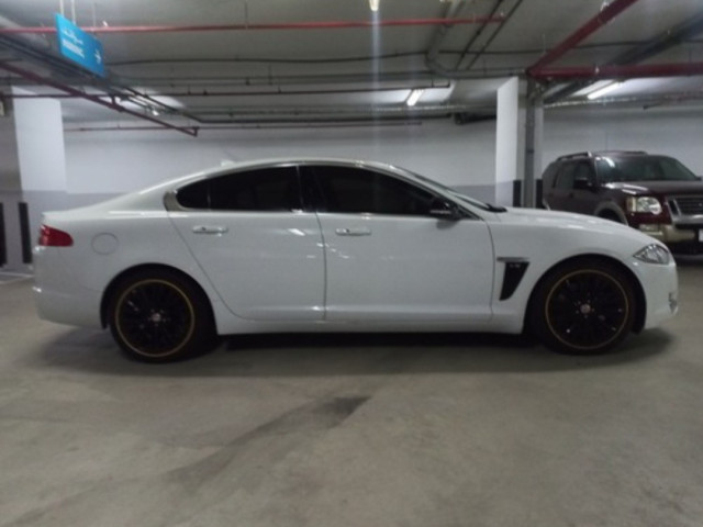 Jaguar XF, Carros, Bissau