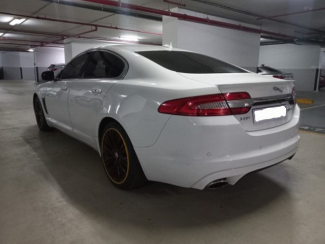 Jaguar XF, Carros, Bissau