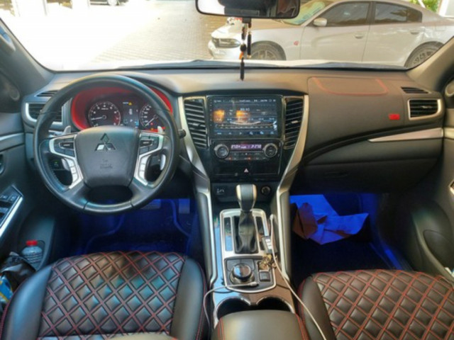 Mitsubishi Montero, Carros, Bissau