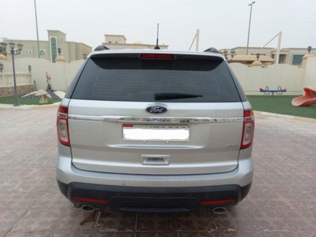Ford Explorer, Carros, Bissau