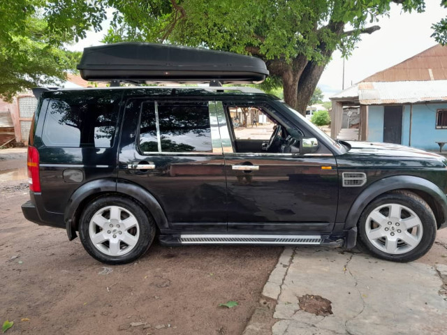 Land Rover Discovery, Carros, Bissau