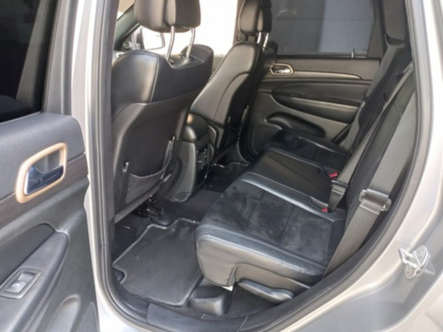 Jeep Grand Cherokee, Carros, Bissau